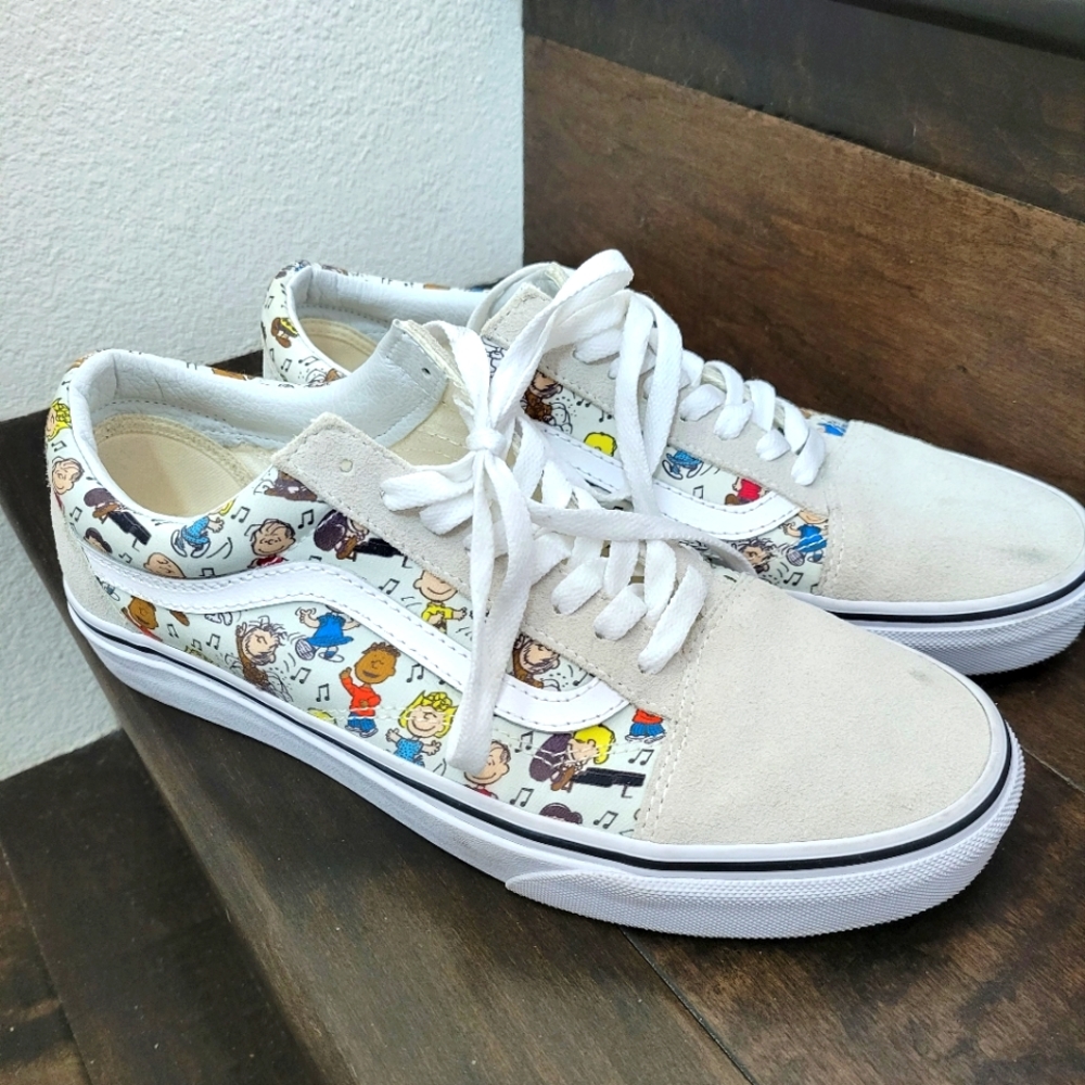 Vans x Peanuts Charlie Brown Snoopy Lucy Mens Skate Shoe Size 8M 9.5W